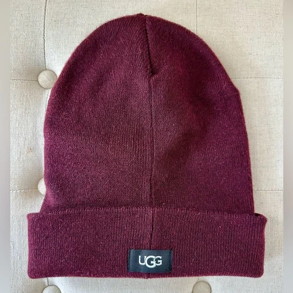 UGG beanie Knitted Cuffed Beanie NWT
UGG Australia UGG Australia Knit Beanie Winter Cuffed Hat | Mercari main image 4